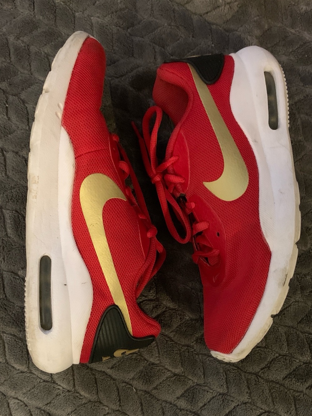Nike Air Max Oketo Running Shoes